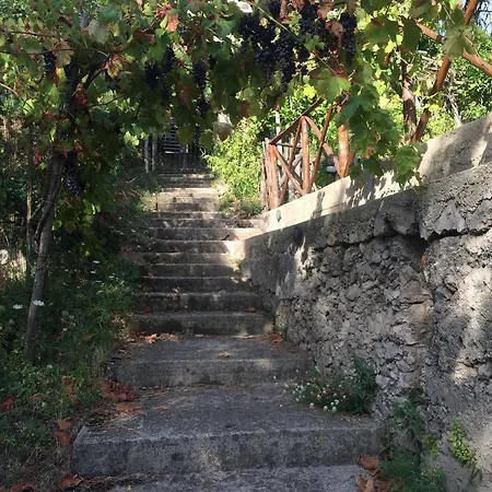 Il Melograno In Costa D'amalfi Couette-café 3*